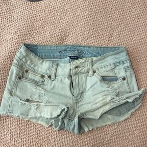 Light wash American Eagle jeans shorts